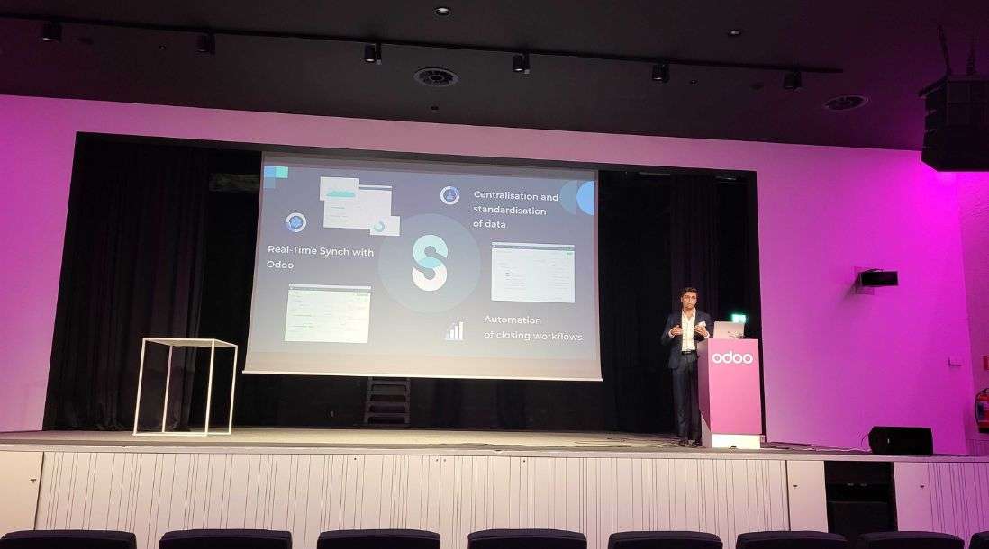 Odoo Experience Header