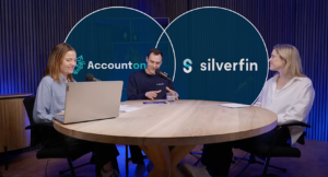 Louis Verbeke, Camille Van Houtte en Dorien Leyers in gesprek over de nieuwe Personenbelasting Assistent tijdens een webinar